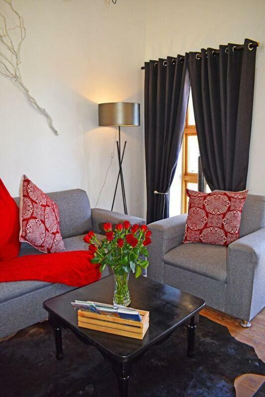 Flowerbox Cottages Mossel Bay Bagian luar foto