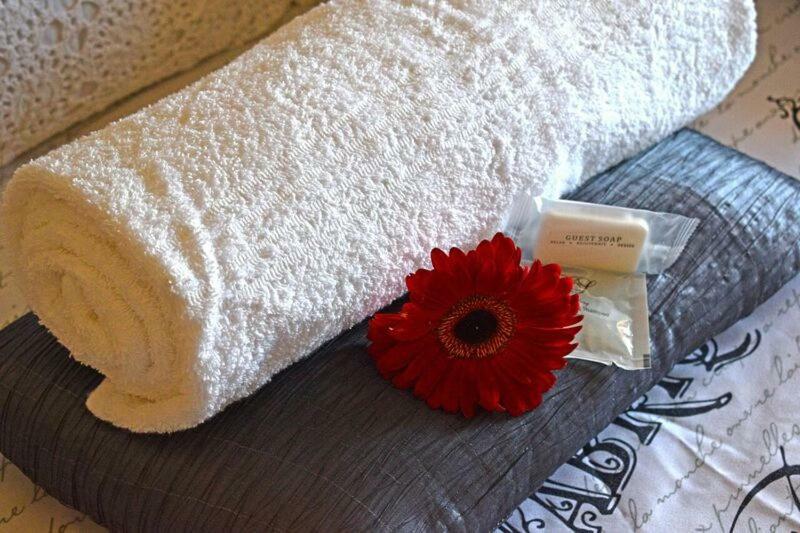Flowerbox Cottages Mossel Bay Bagian luar foto